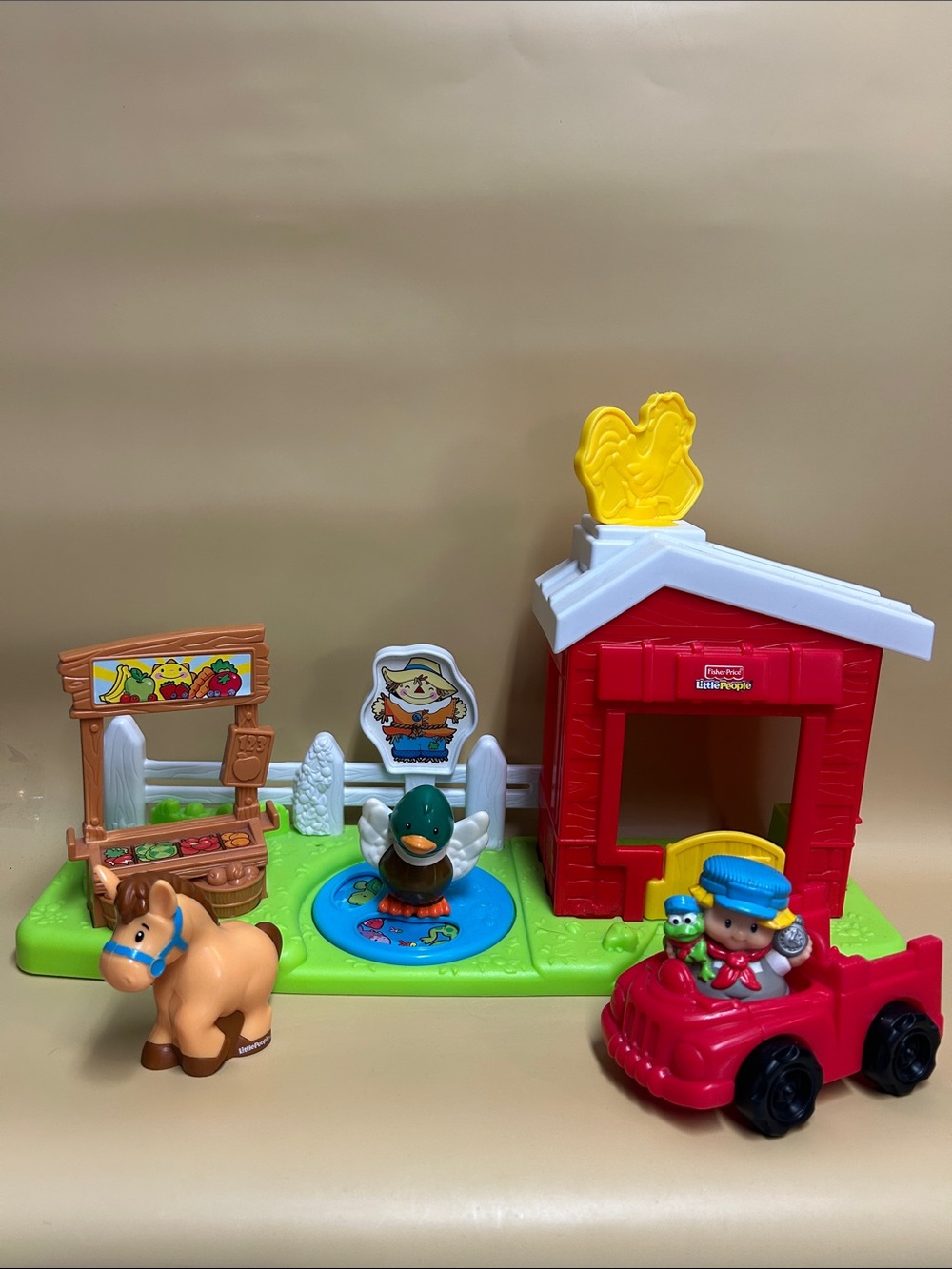 Fisher Price Little People FARMERS MARKET farm animal town 2009